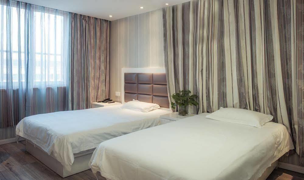 Milan Fashion Hotel Deqing Εξωτερικό φωτογραφία